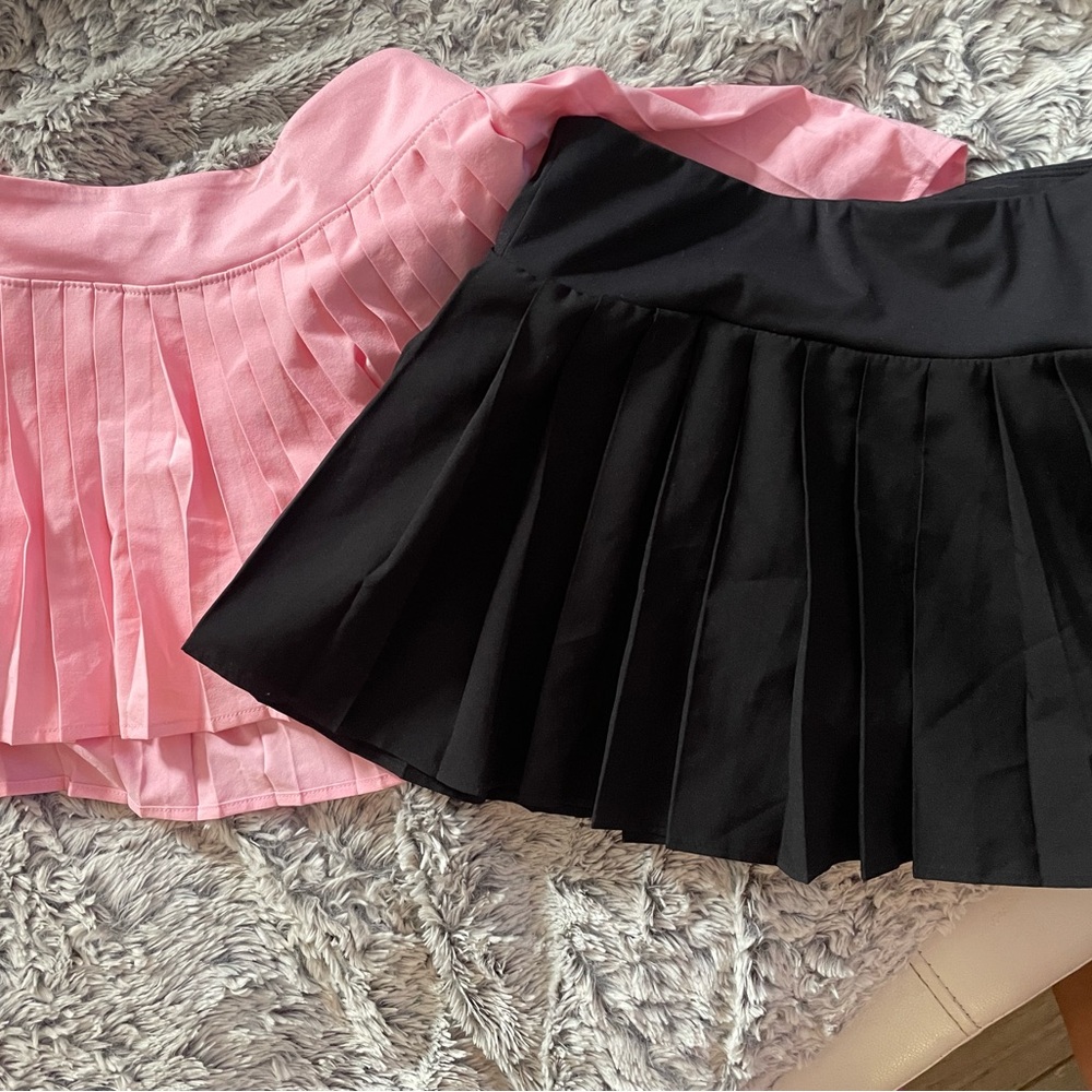 Pleated Mini Skirt - Black & Pink